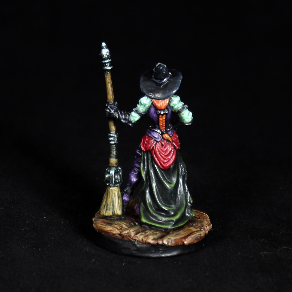 Dita-steampunk-witch-miniature-4