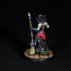 Dita-steampunk-witch-miniature-3