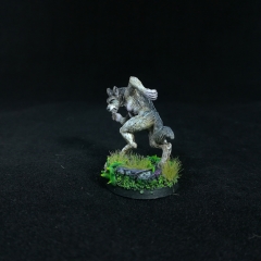 Female-WereWolf-Miniature-3