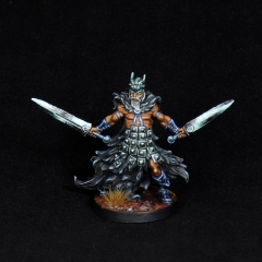 Aasimar-Inquisitor-Miniature-2